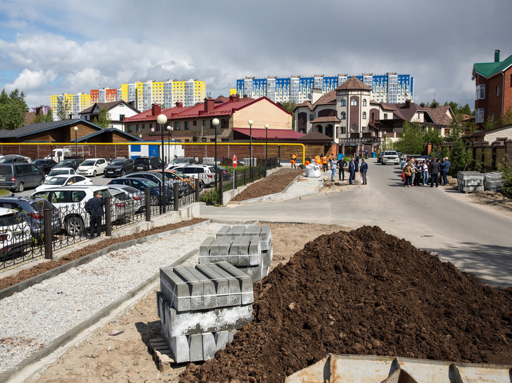 В Сургуте у четвертой поликлиники вскоре появится парковка