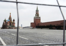 Первый зампред думского комитета по контролю Дмитрий Гусев обратился к главе Росавиации Александру Нерадько, призвав того обнародовать списки российских чиновников и бизнесменов, которые вылетели за пределы РФ 24 июня