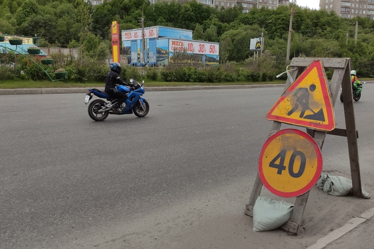 На трассе в Новгородской области нетрезвый мотоциклист переломал кости в ДТП
