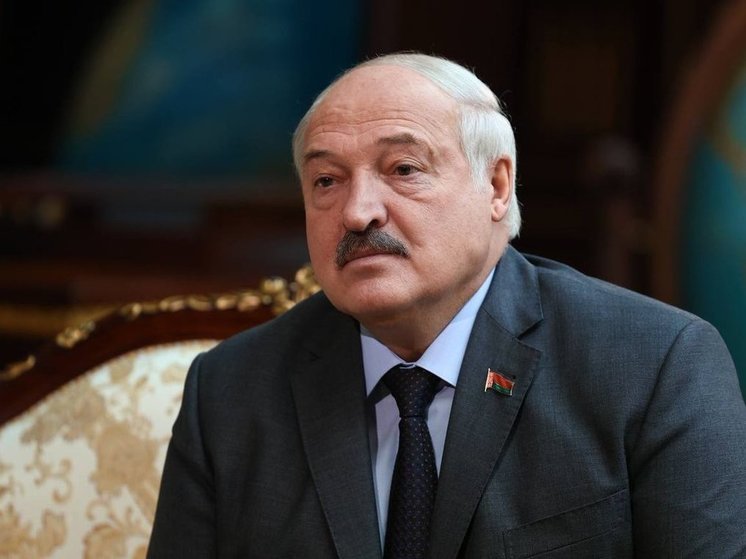 Лукашенко заявил, что Минск смог установить три канала для связи с Пригожиным