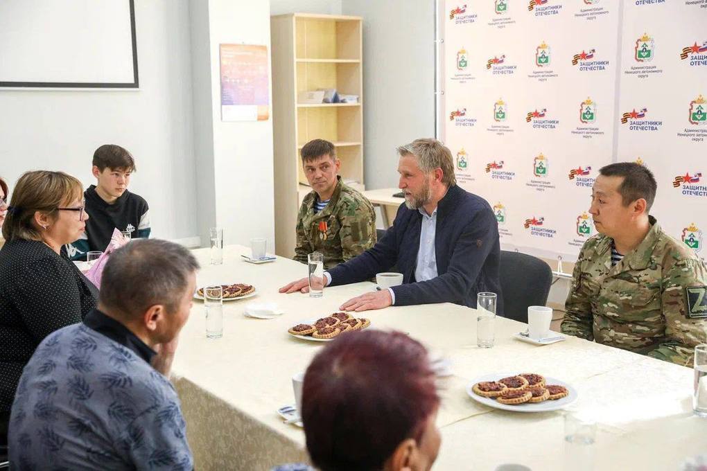 Участники СВО рассказали губернатору НАО о солдатской доле