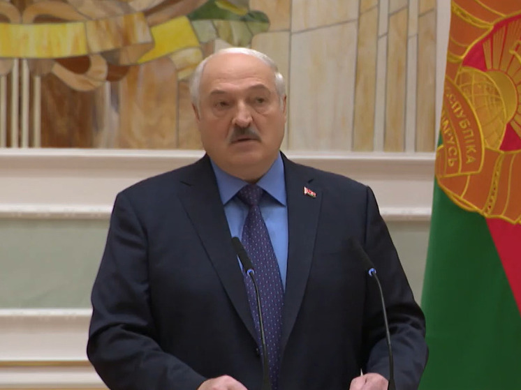 Лукашенко: российские чиновники «под веником сидели» во время мятежа ЧВК «Вагнер»