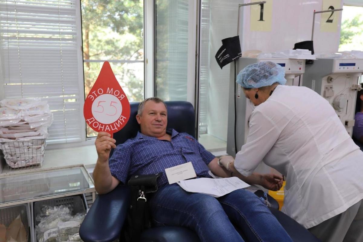 Смоленские атомщики во время донорской акции сдали 13 литров крови