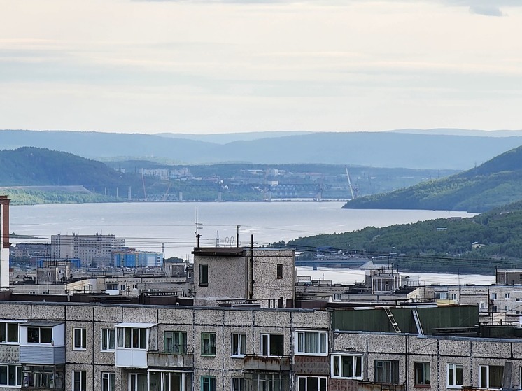 Подрядчики из Мурманской области строят дом в Приморске