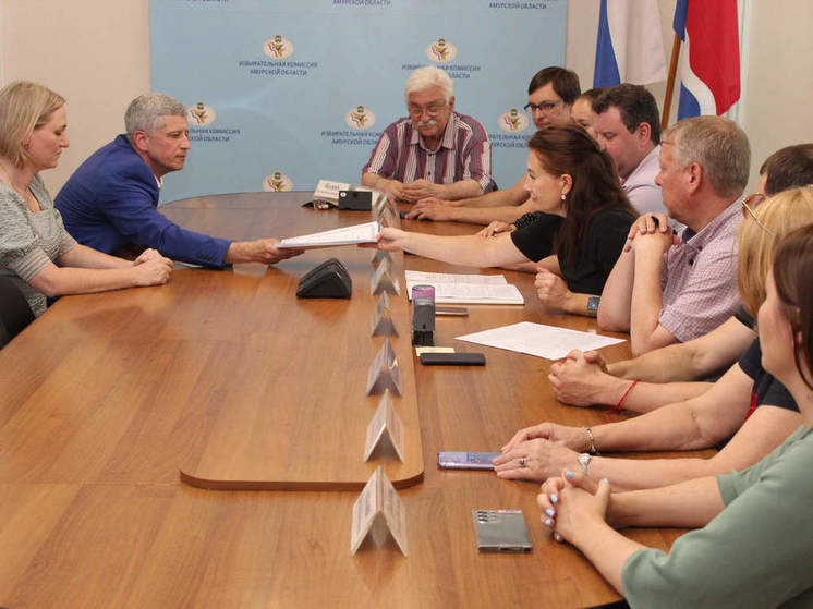 Количество претендентов на кресло губернатора Амурской области увеличилось до четырех