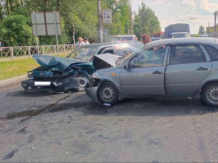 Четыре человека пострадали во время ДТП в Вологде