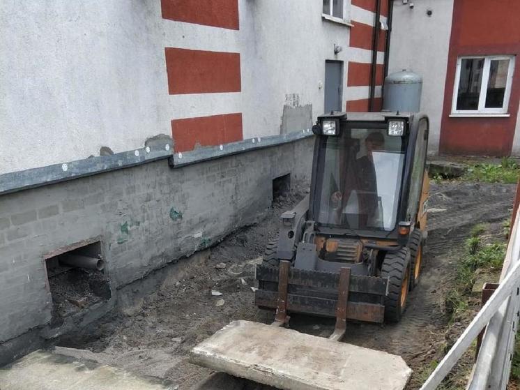 В Балтийске ремонтируют тепловую трассу