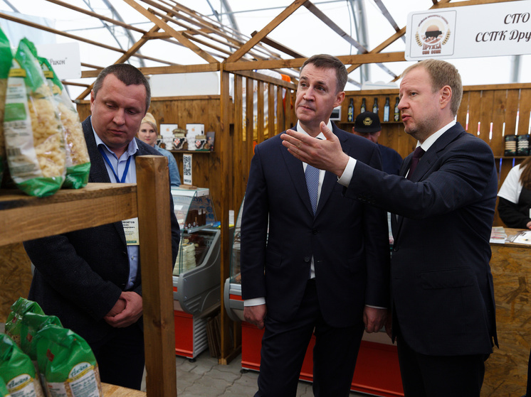 Министр Дмитрий Патрушев пообещал аграриям Алтайского края необходимую поддержку