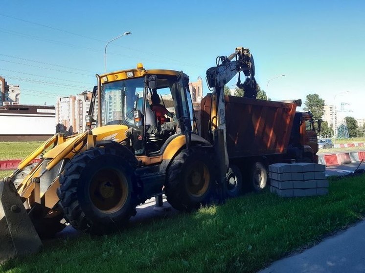 Экскаватор за 3,6 млн рублей украли из поселка Новый Свет