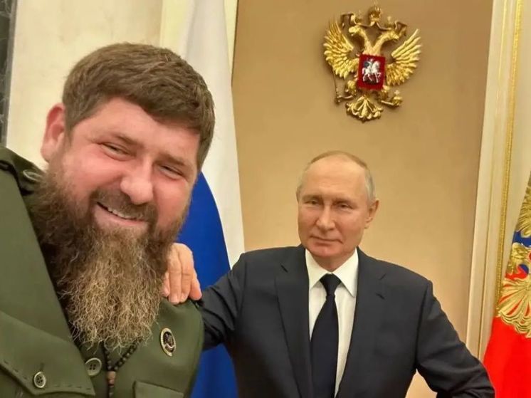 Глава Чечни Кадыров опубликовал селфи с президентом РФ Путиным