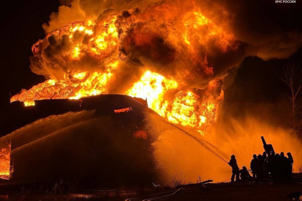 Названа возможная сумма ущерба после пожара на нефтебазе в Воронеже