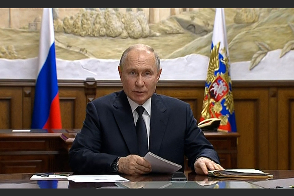 Глава Дагестана доложил Владимиру Путину о развитии туризма