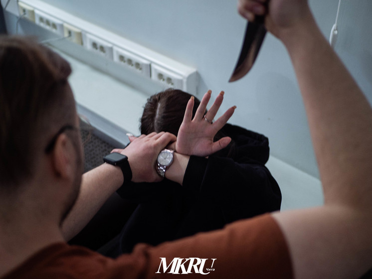 Мужчина с ножом пытался надругаться над 15-летней девушкой в Забайкалье
