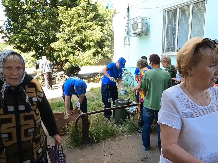 Югорчане в составе Гумкорпуса обеспечивают горячим питанием жителей Кременной