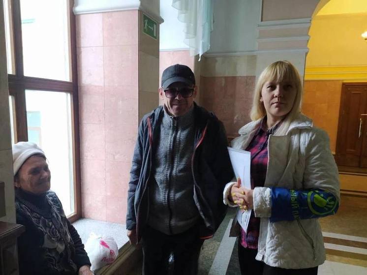 Пожилым красноярцам поможет покинуть Омск социальная служба