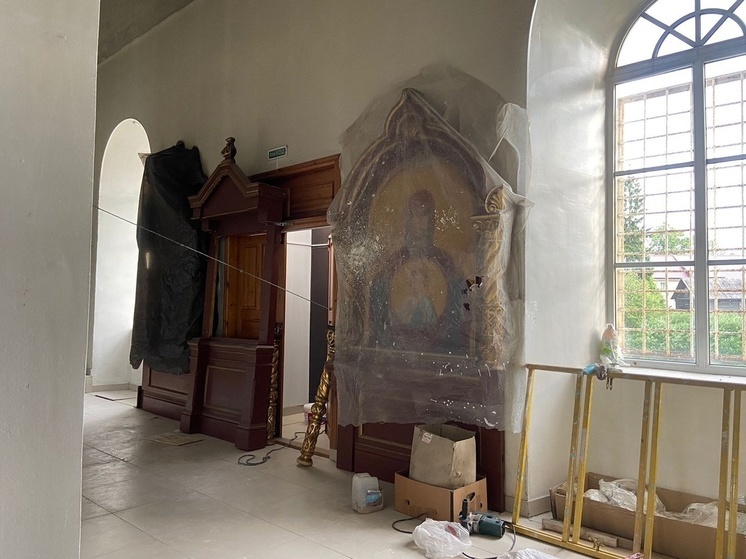 Жители города в Карелии собрали деньги на ремонт купола старинного храма