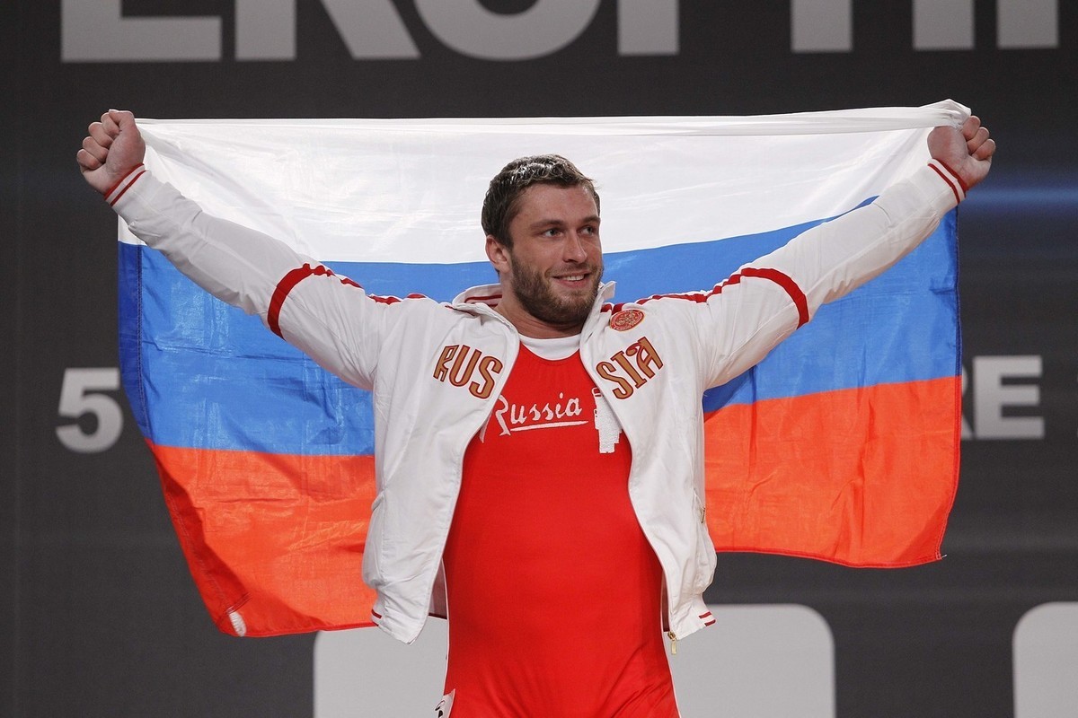 Призер Олимпиады Клоков не уверен, что тяжелоатлеты из России должны ехать на Игры