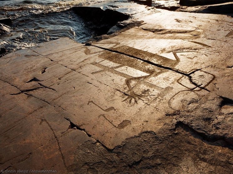 Гости Фестиваля первобытных искусств в Карелии научатся делать каменные орудия (6+)