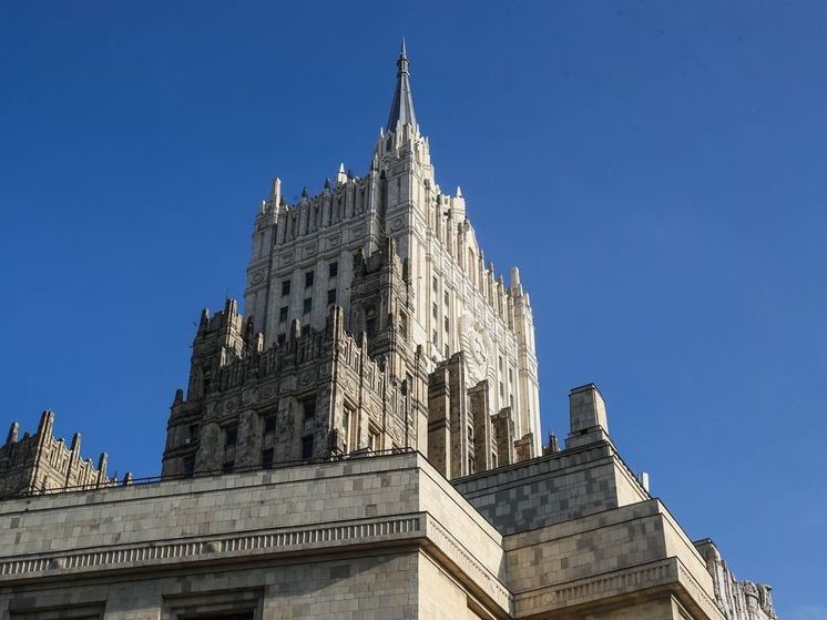 МИД РФ назвал позорным актом исламофобии сожжение Корана в Швеции