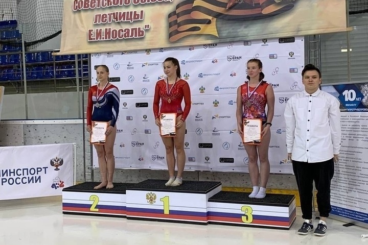 Брянские легкоатлетки завоевали серебро и бронзу в Краснодаре