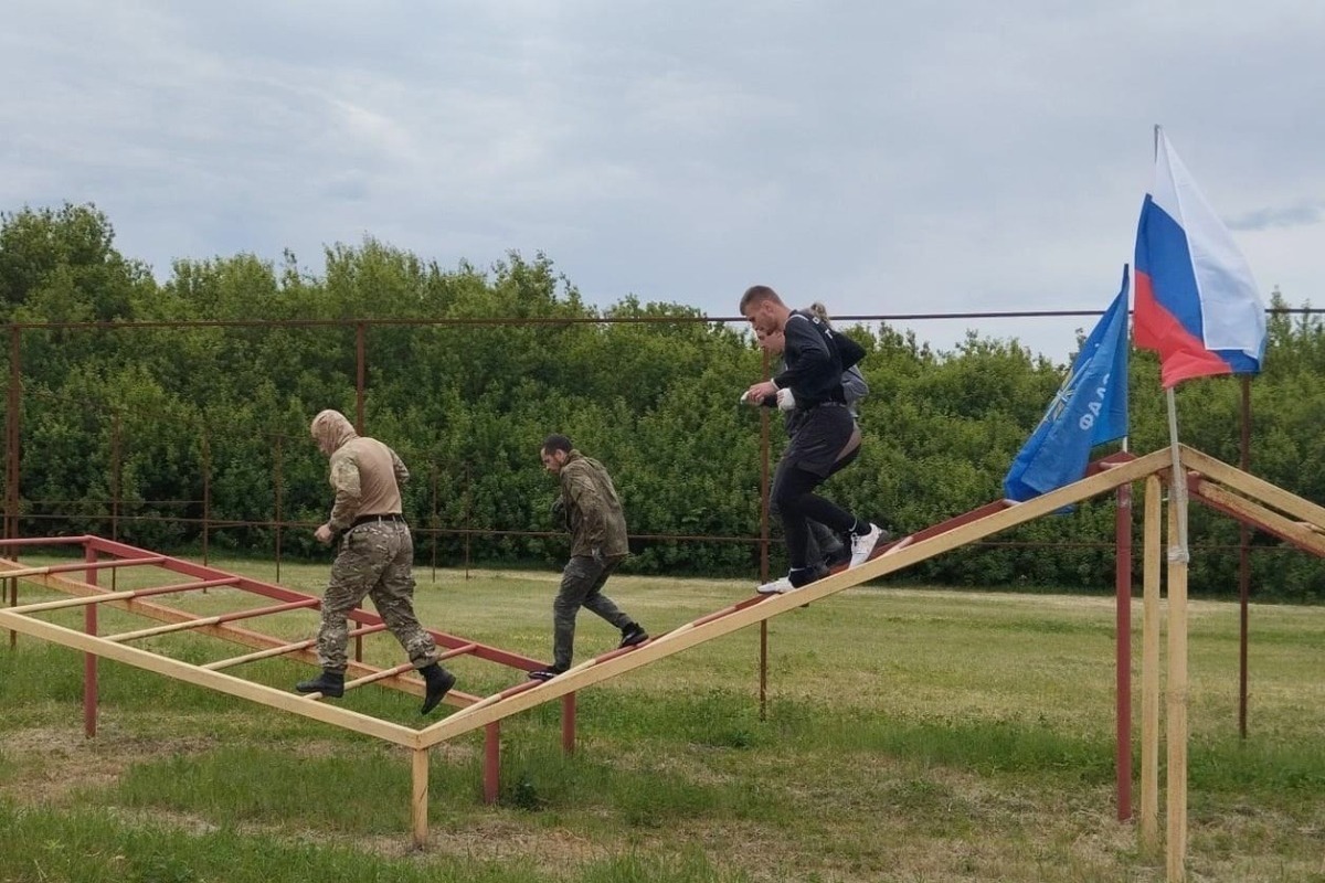 В поселке Ракитное сделают площадку для военно-патриотической и спортивной подготовки молодежи