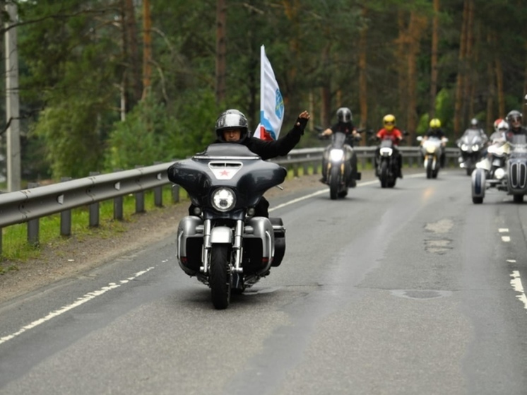 Около сотни мотоциклистов выехали из Владивостока в Выборг