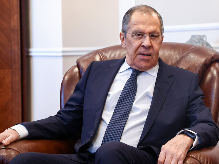 Лавров назвал разговоры о мирных переговорах по Украине "шизофреническими"