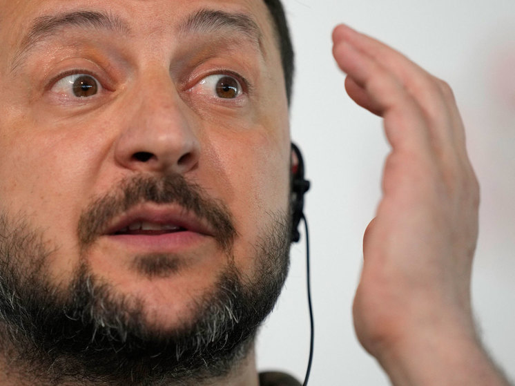 Почему президент Украины готов «отморозить уши назло маме»