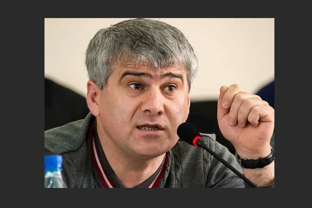 Общественник заявил о снижении медиа-рейтинга главы Дагестана