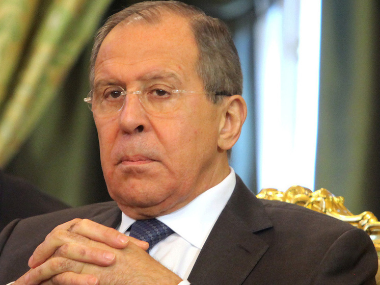 Лавров прокомментировал предложения о заключении мира на Украине в обмен на территории