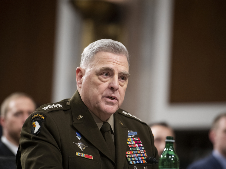 В Министерстве обороны США сообщили, что Байден пока не дал добро на поставки Украине ракет ATACMS