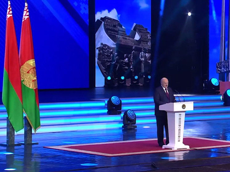 Александр Лукашенко о ядерном оружии: "Нам никогда не придется его применять, пока оно у нас"