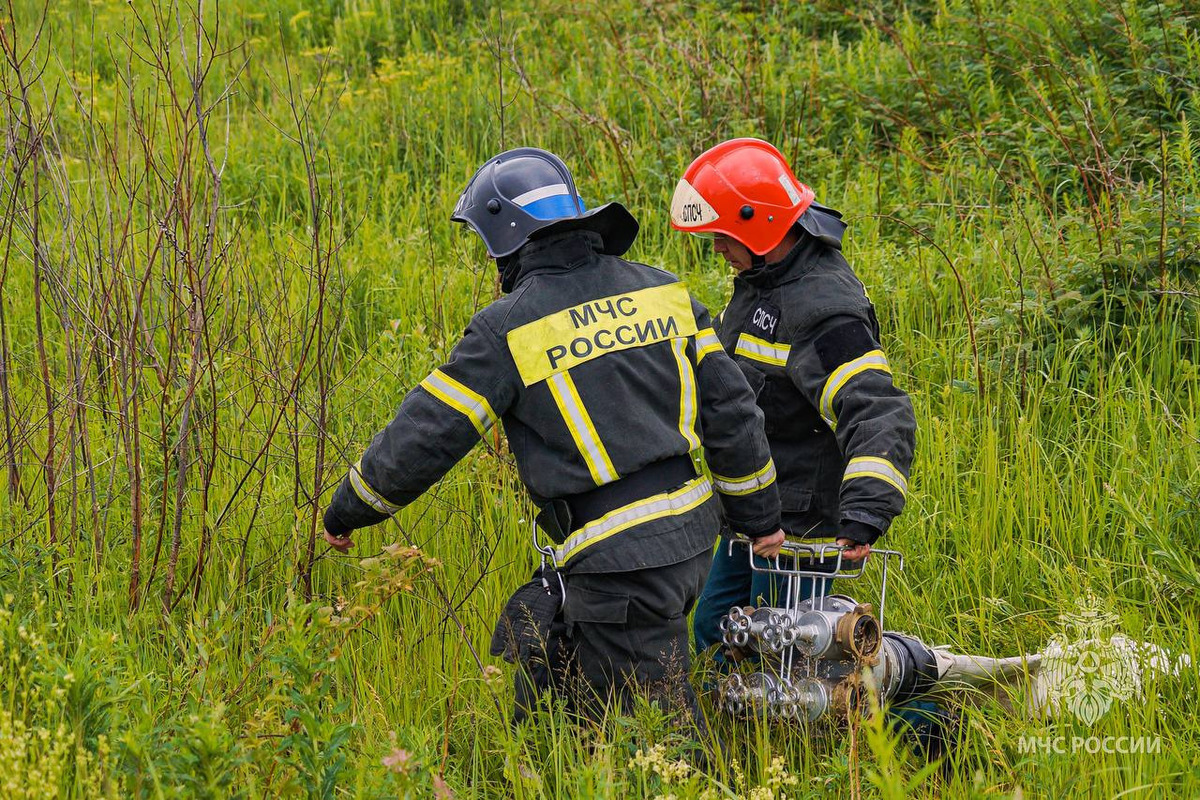 Пожарные Ивановской области провели учения по тушению пожара на торфоразработках