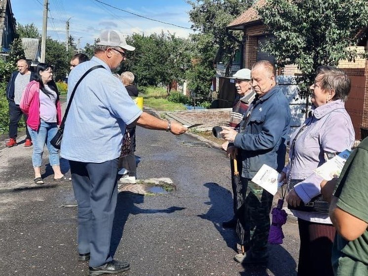 Курские спасатели провели встречи с жителями областного центра