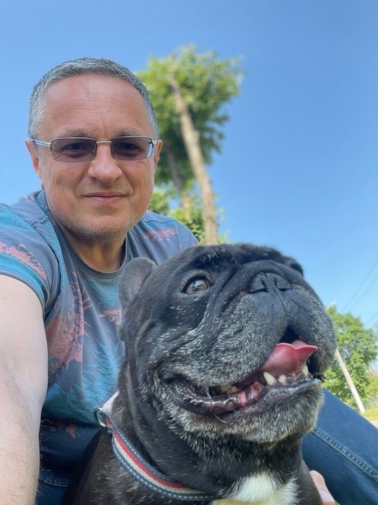 Горголова Калуги Дмитрий Денисов опубликовал милое фото с собакой