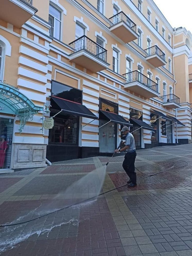 Жителей и гостей Кисловодска приглашают пробежать стометровку за сыром-великаном