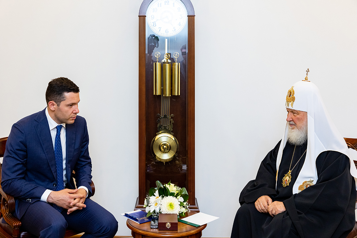 Губернатор Калининграда провел встречу с Патриархом Кириллом