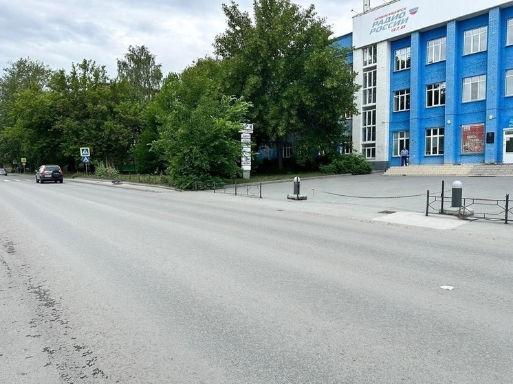 В Новосибирске ищут черный автомобиль, сбивший 9-летнего мальчика