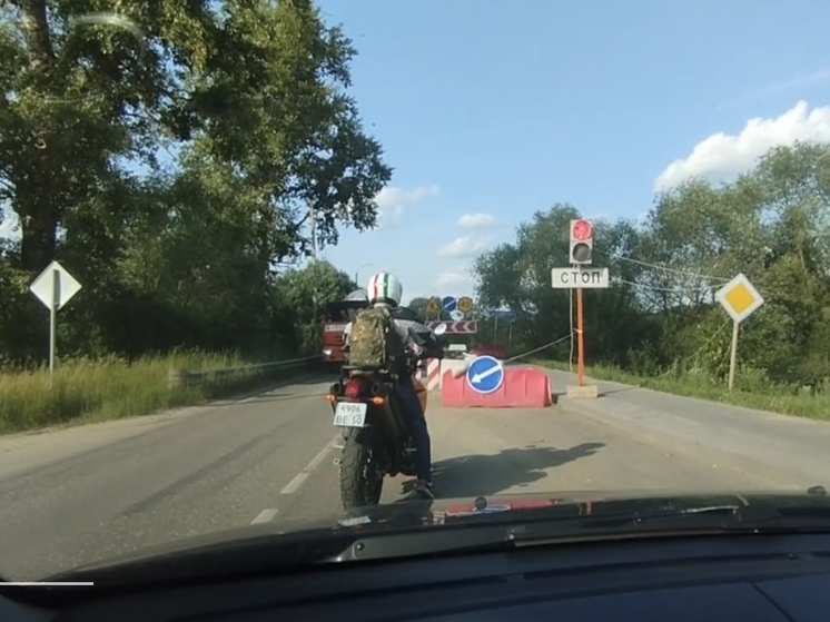 В Бутурлино г.о. Серпухов временно поставили светофор