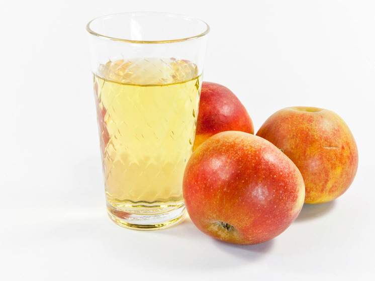 Ингредиенты для яблочного сока на зиму с сахаром