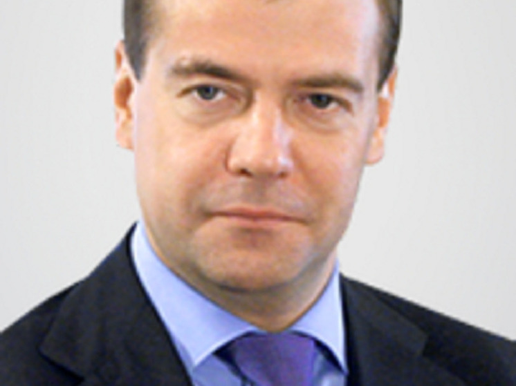 Медведев опроверг утверждение об "изоляции" России