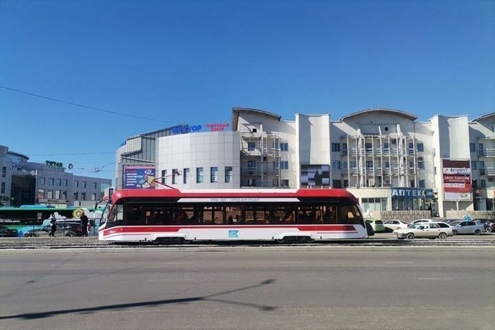 Жители Улан-Удэ опоздали на работу из-за простоя трамваев
