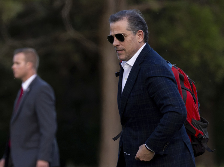 NYP опубликовала скандальные фото Байдена-младшего