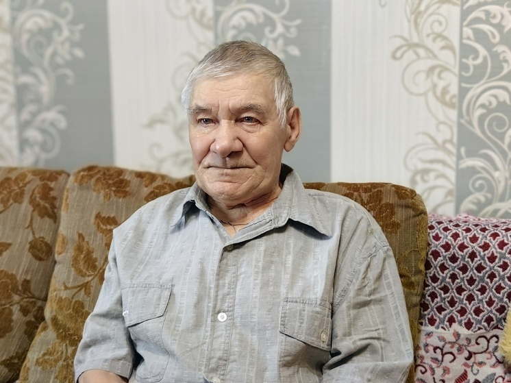 В Лабытнанги ветеран ВОВ Николай Дегтярев отмечает 90-летие