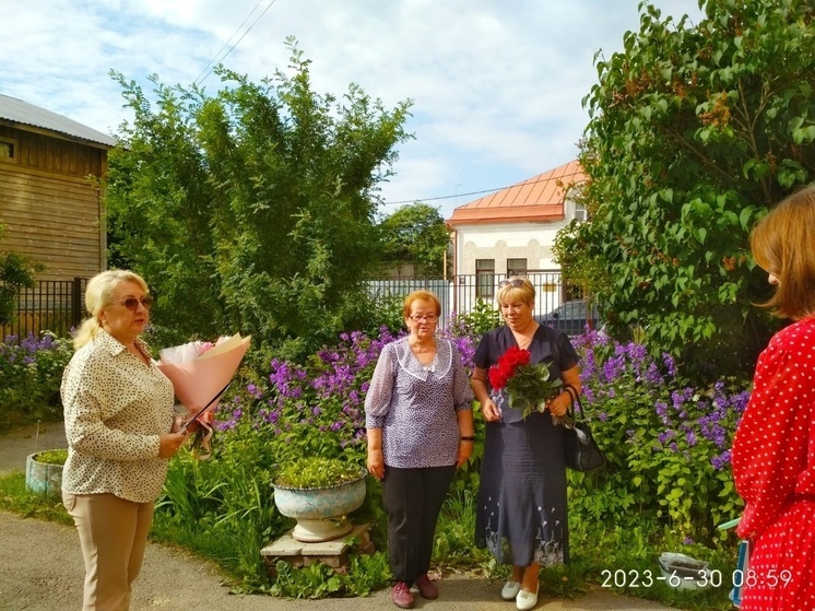 Заведующую детского сада с 40-летним стажем проводили на пенсию в Карелии