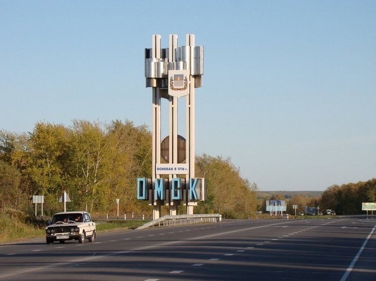 В Омске не нашли желающих отремонтировать стелы на выездах из города за 1,8 млн рублей