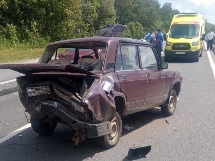 На трассе М-5 под Рязанью в ДТП пострадала 90-летняя пассажирка Renault