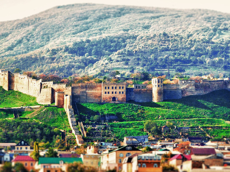 Сильное землетрясение в 100 км от Дербента: информации о разрушениях нет