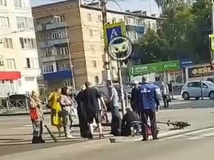 В Пензе мужчина на электросамокате въехал в такси