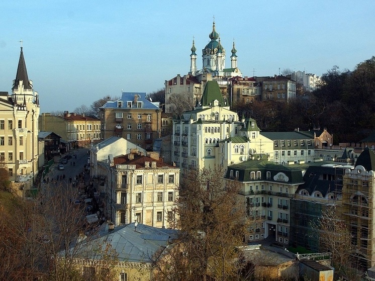 «Политика страны»: назвавший Киев «русскоязычным городом» охранник был уволен